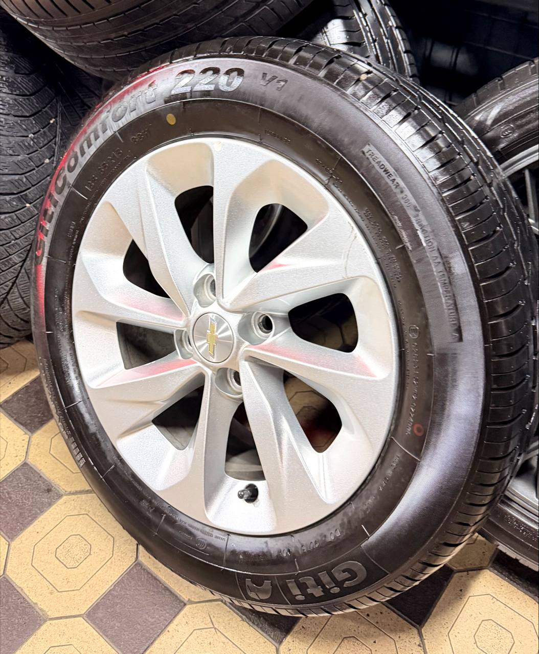 Onex LTZ R15/185/65 — ideal holat