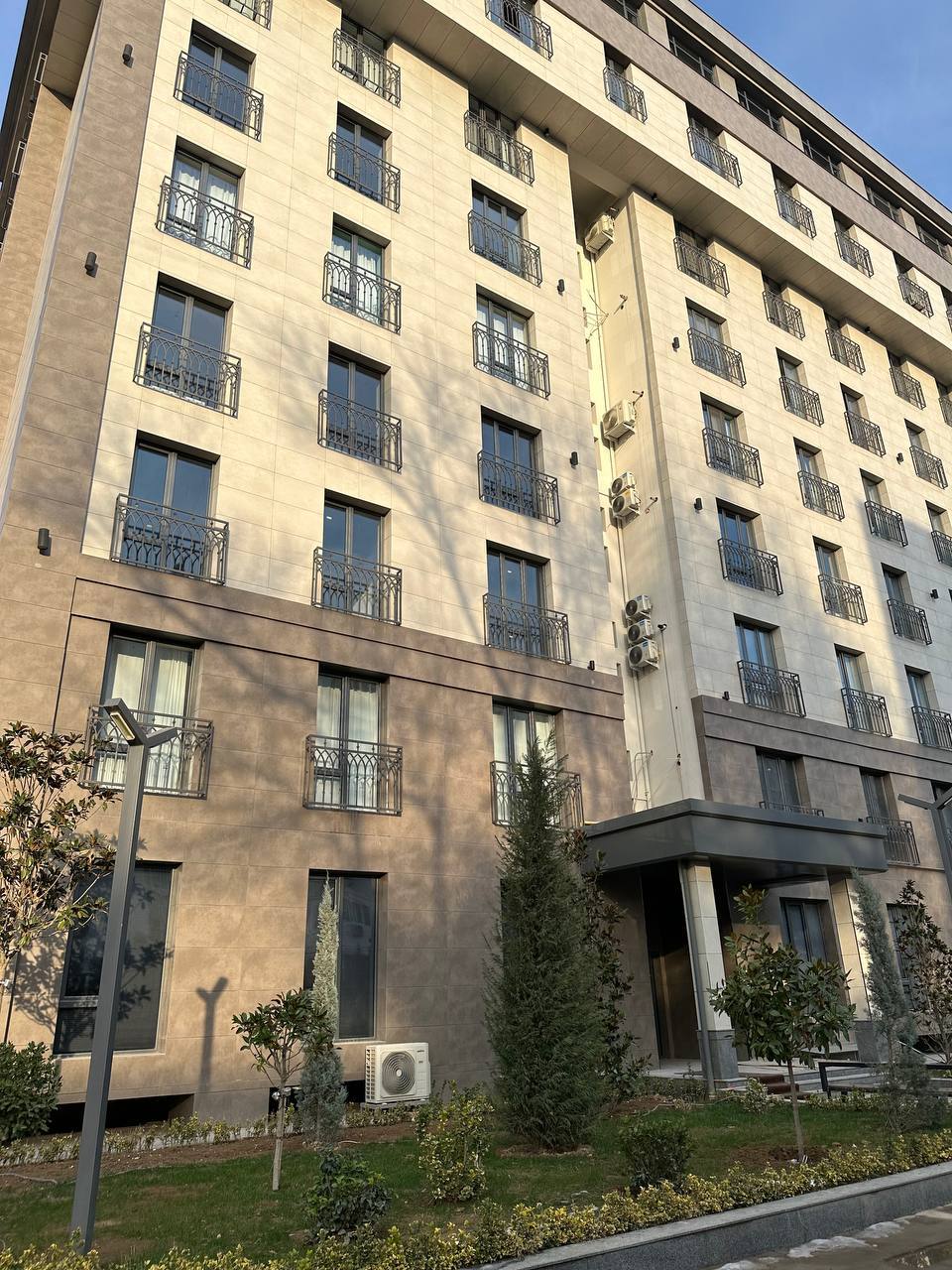 3 xonali yangi kvartira — evrorremont, mebel bilan