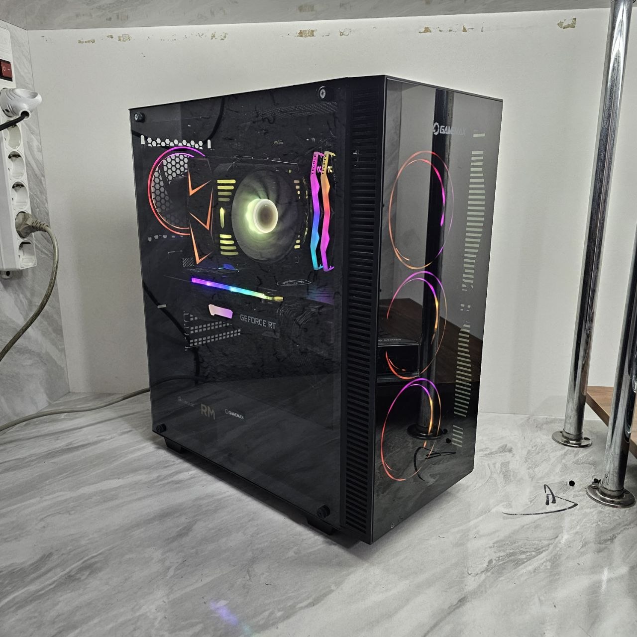 MSI MAG X870 TOMAHAWK WIFI