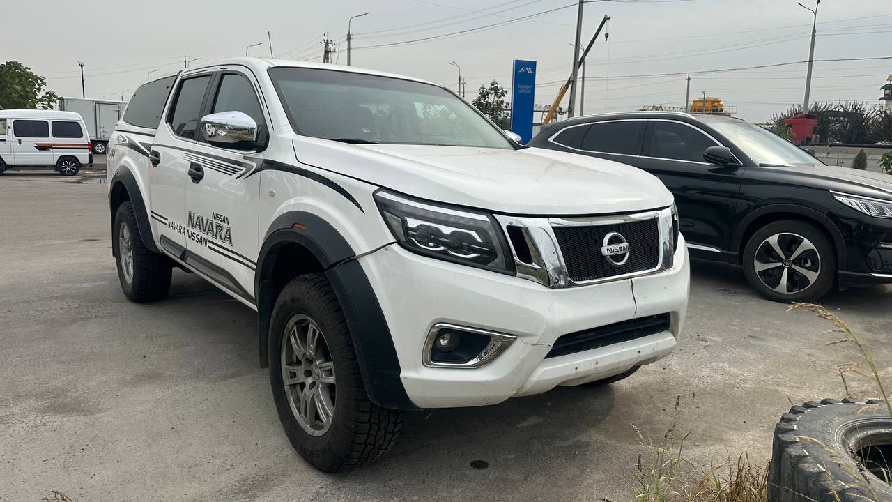 Nissan Navara LE