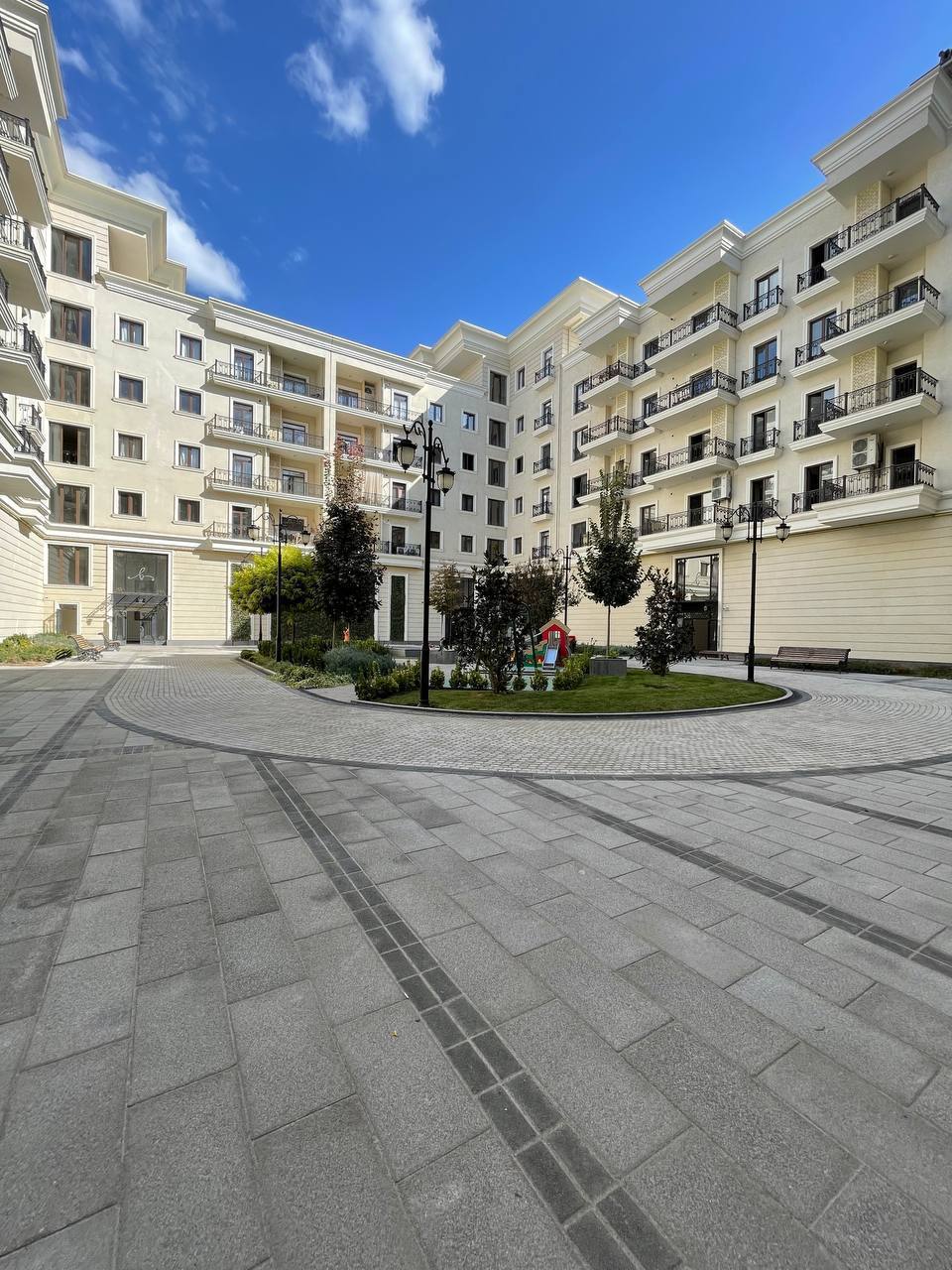 3 xonali yangi kvartira — 100 m², tayyor holat