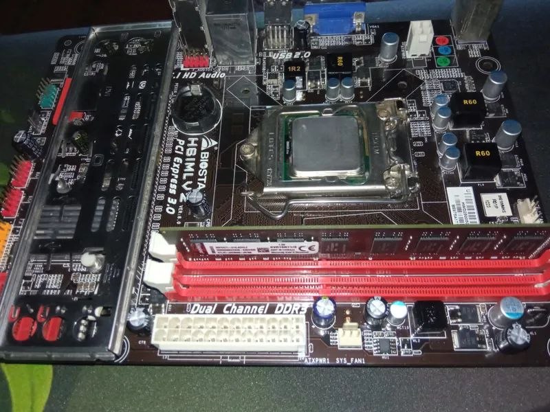 Intel Xeon E3-1220 CPU va H61 plata — 8GB DDR3
