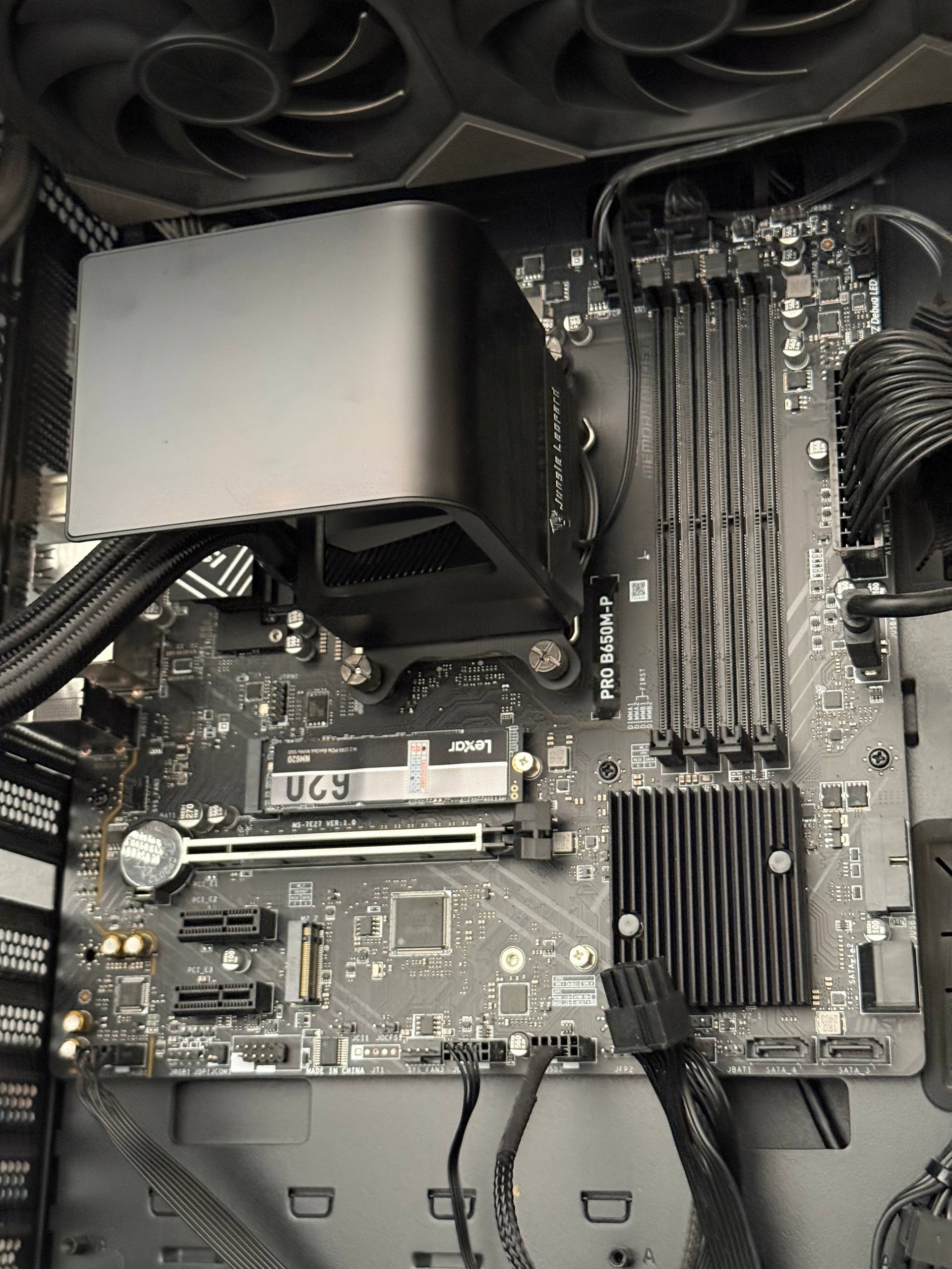 MSI PRO B650M-P DDR5 + Ryzen 5 8400F — zo'r holat
