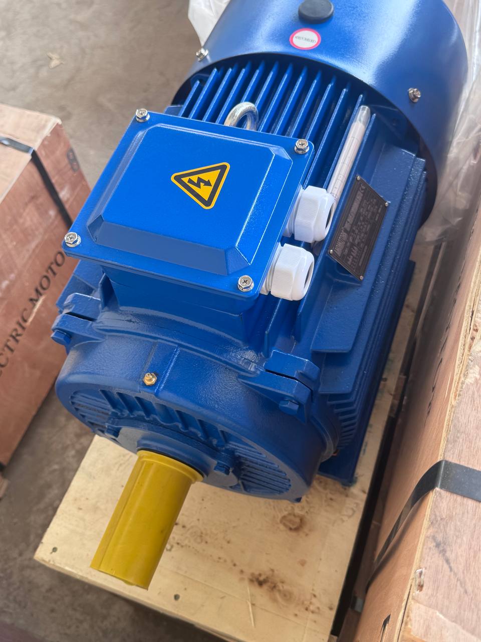 Yangi Xitoy motorlari — 0.37 kWt dan 90 kWt gacha