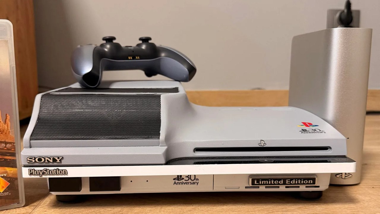 Мододел создал разогнанную PlayStation 3 Pro v3