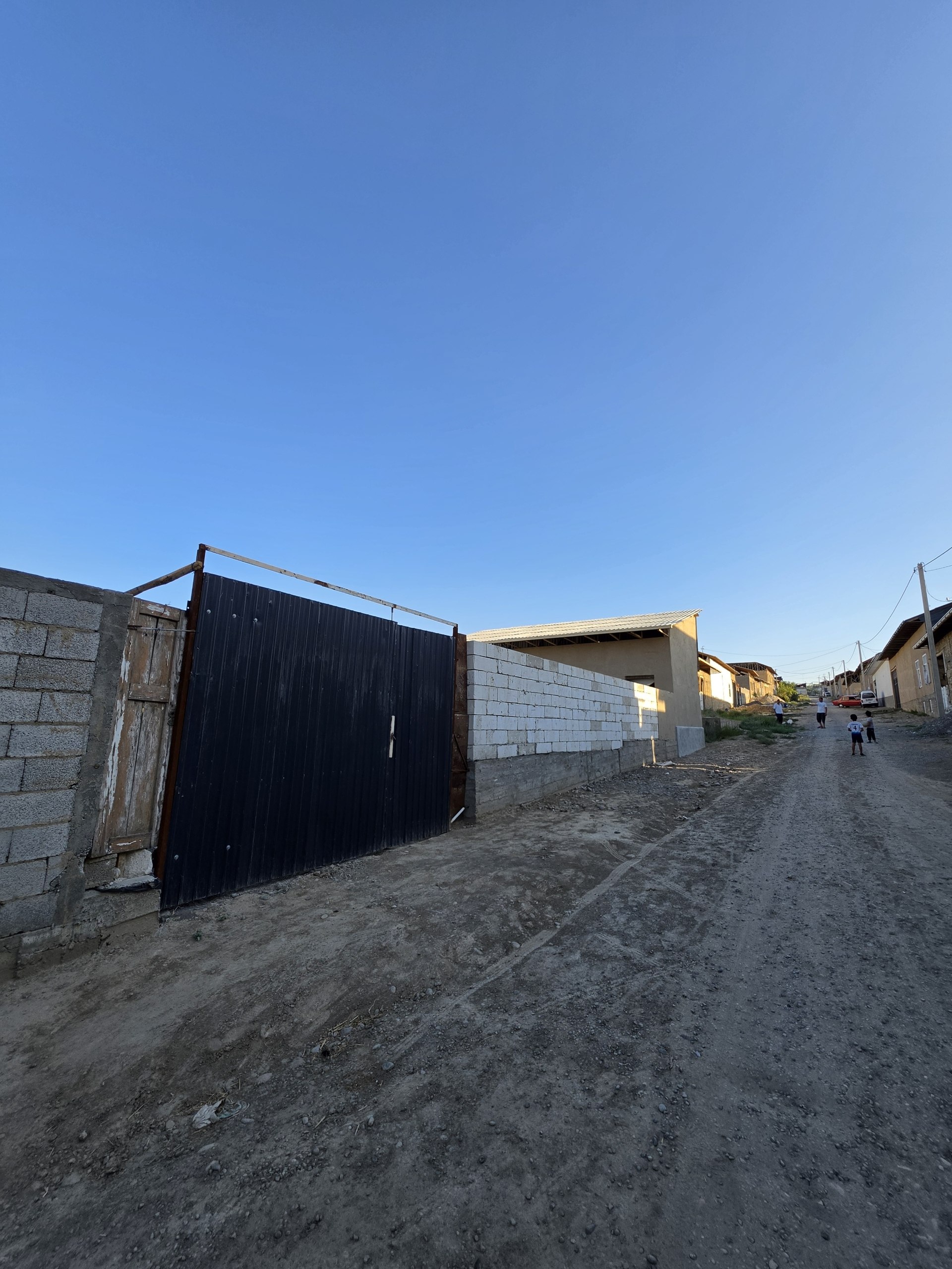 6 sotihli 2 xonali hovli — tayyor holat