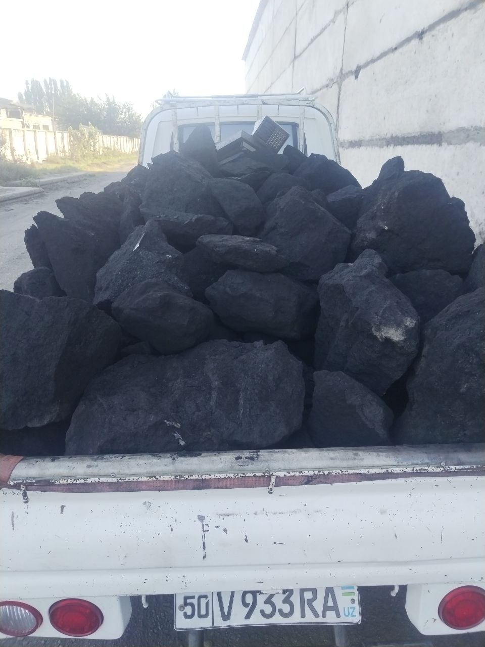 Ishonchli qora kumirlar — sifatli va arzon