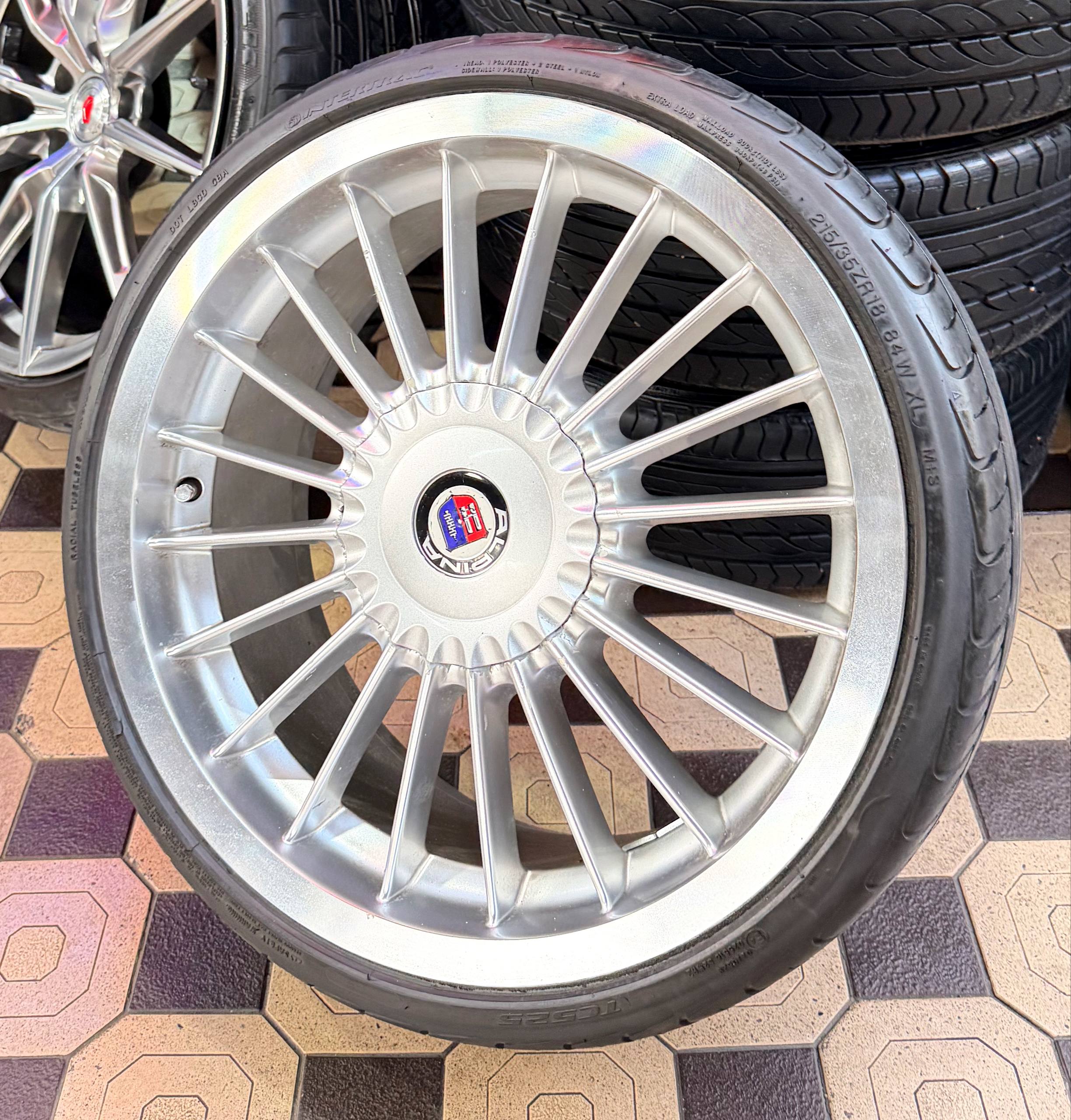 Alpina R18/215/35 4/114 tewk hoalt ideal ayb yoq