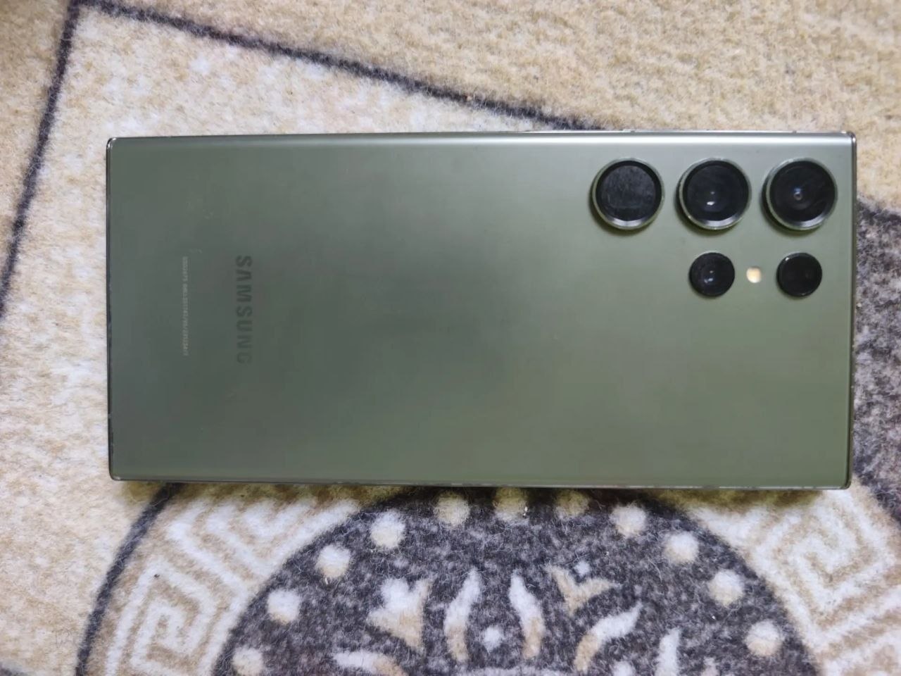 Samsung S23 Ultra 256GB — toza holat