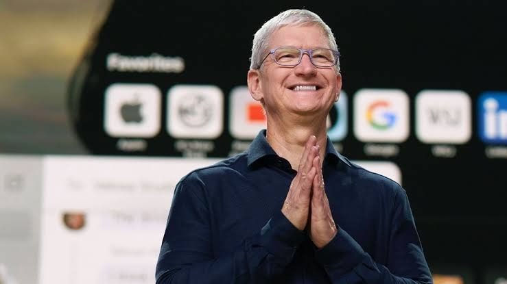 Тим Кук заявил что Apple была вынуждена повысить цены