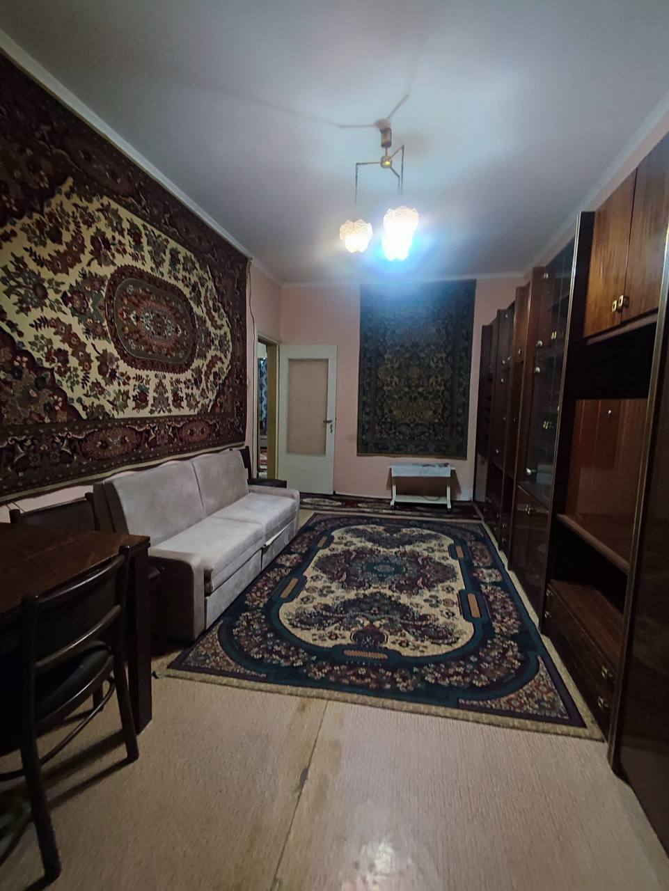 Прадаётса квартира орентир шарк горбалнитса 3