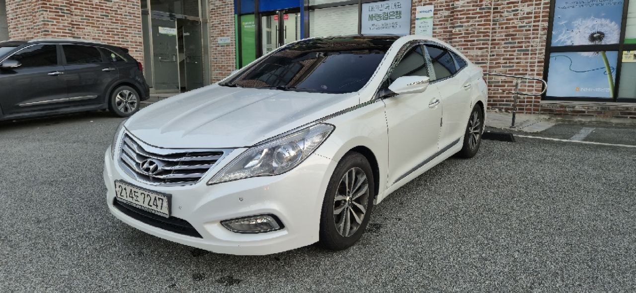 Grandeur HG300 2011 — yaxshi holat