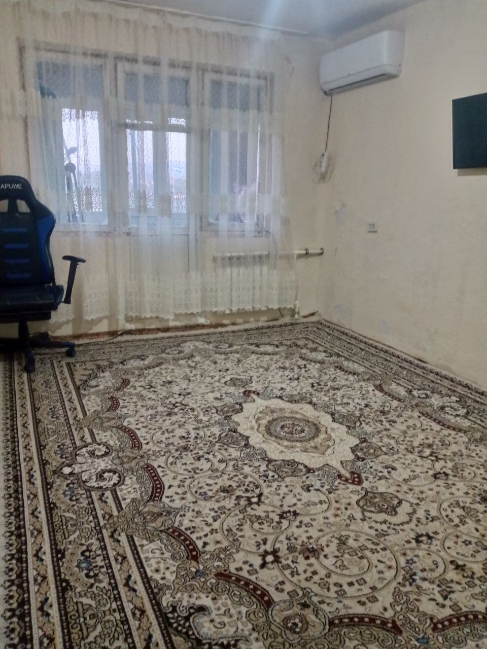ИЖАРА 3 мкр 1 хона 4 этаж Уй ижарага берилади нархи 2