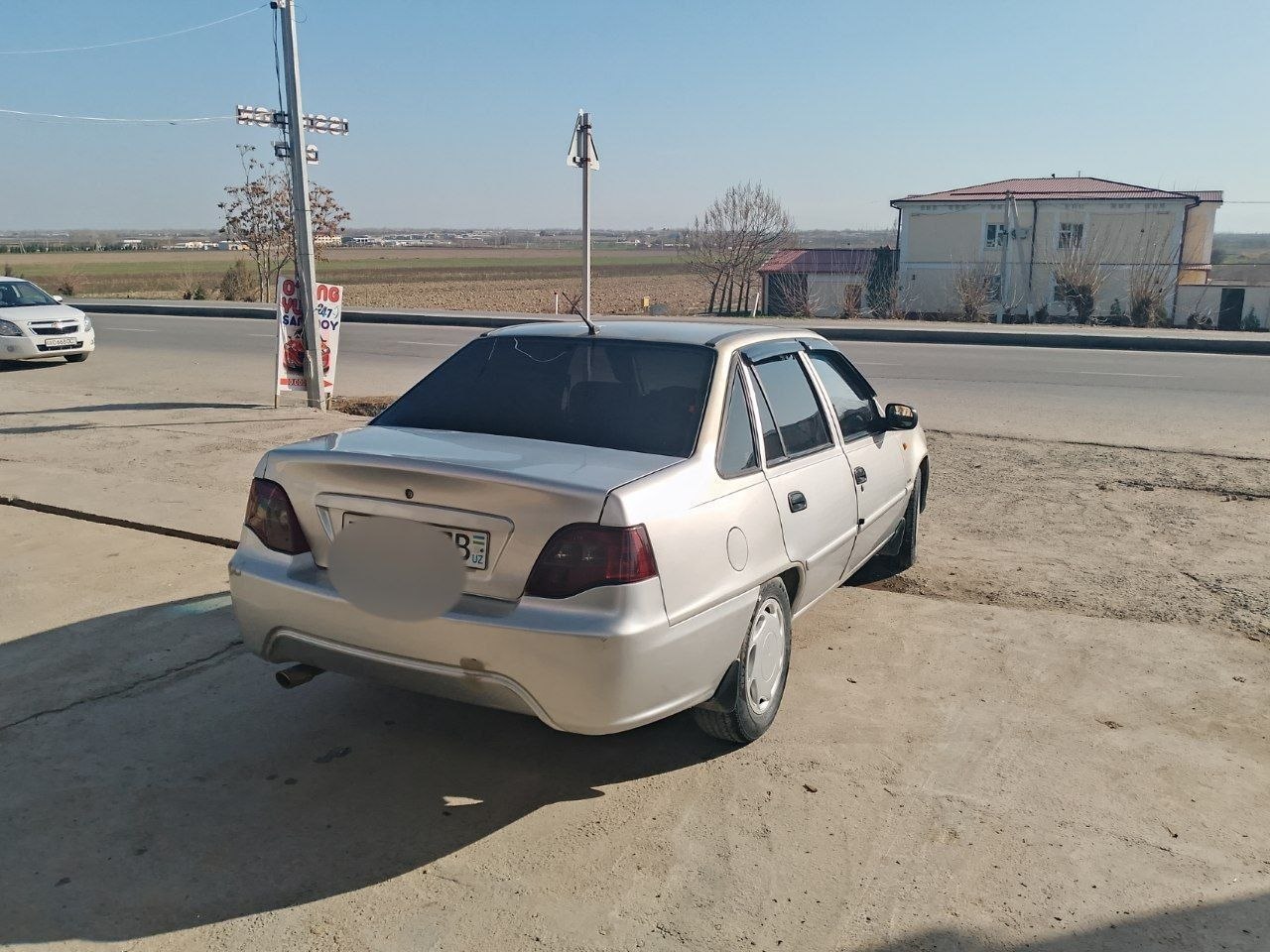 2010 yil metan benzin 1.6 — yaxshi holat