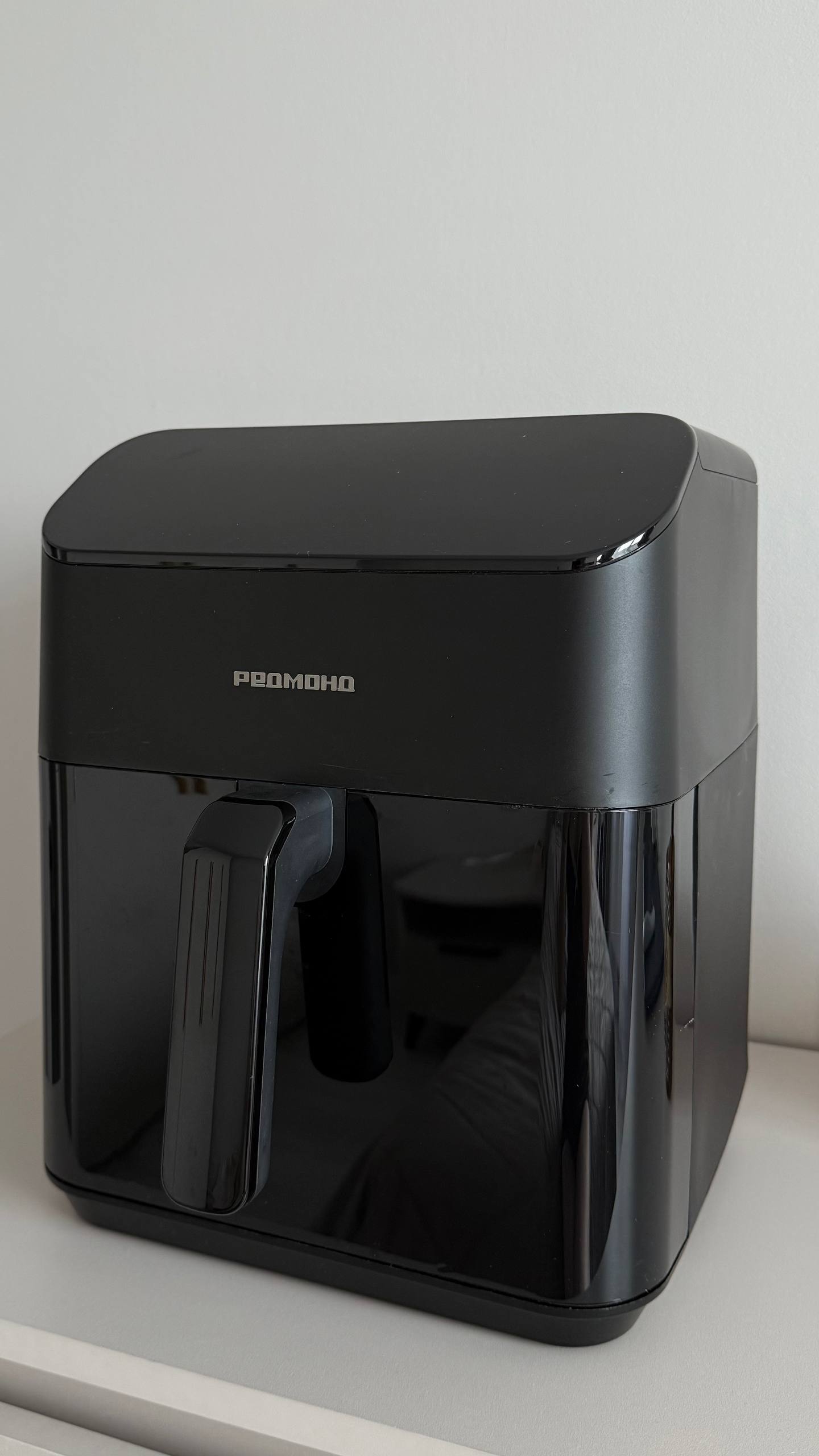 Redmond AG1905 — 1800 Вт aerogrill