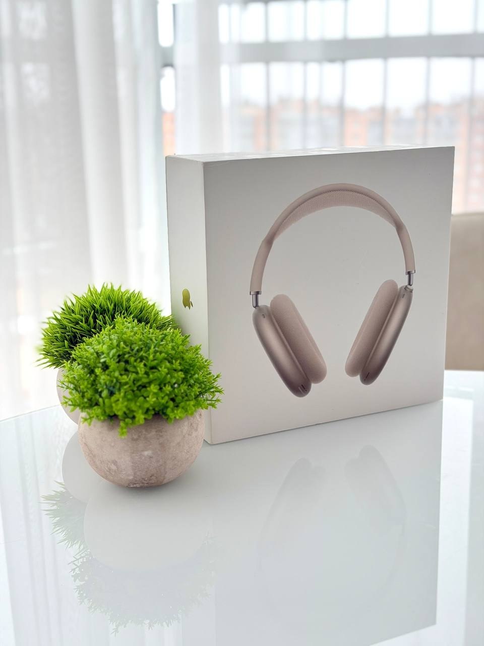AirPods Max 2 в цвете Starlight