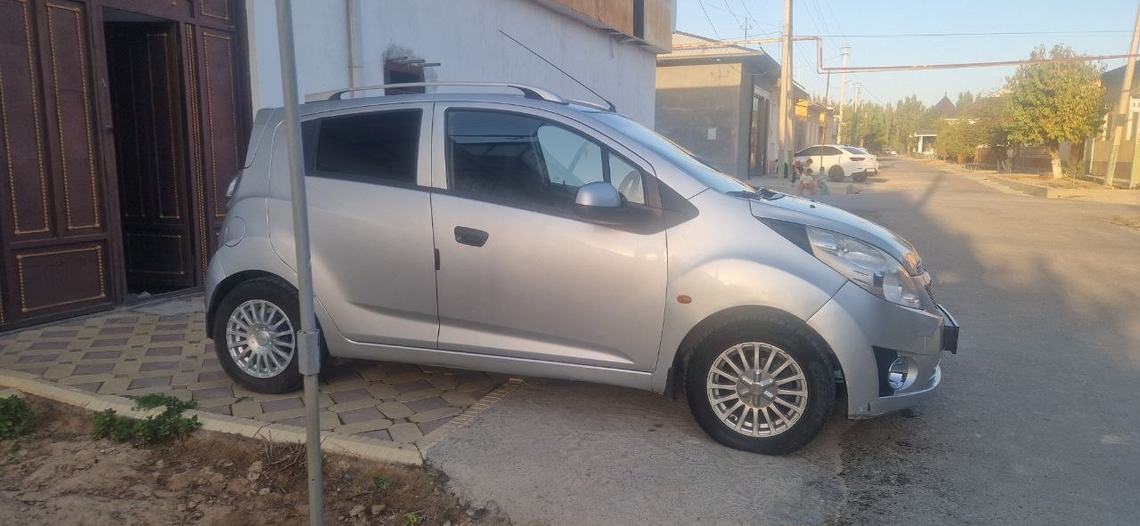 2010 yil 2 poz — metan motor, yangi balonlar