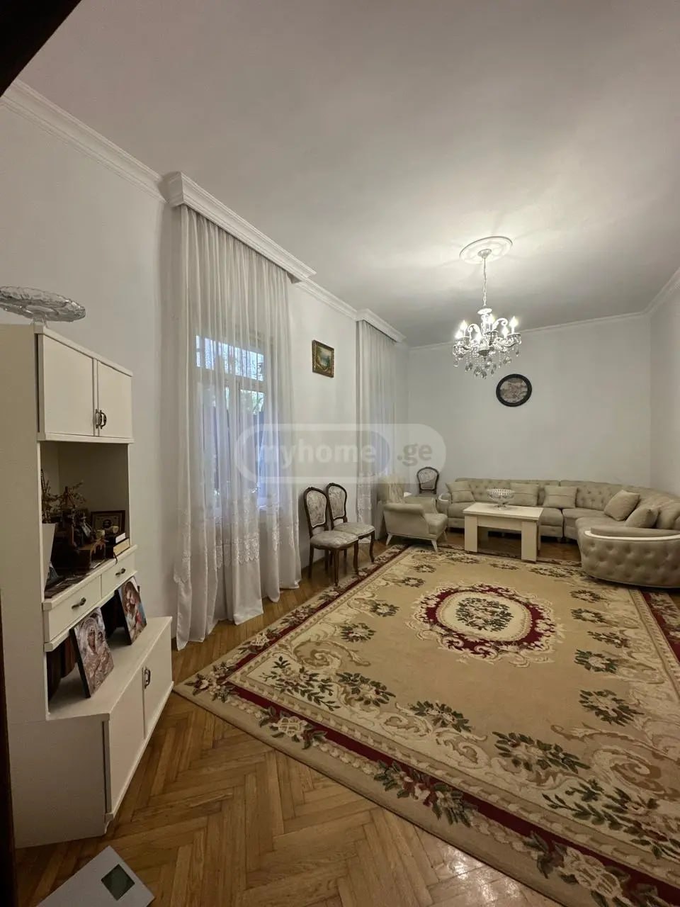 8 xonali 2 qavatli uy — 500 m2
