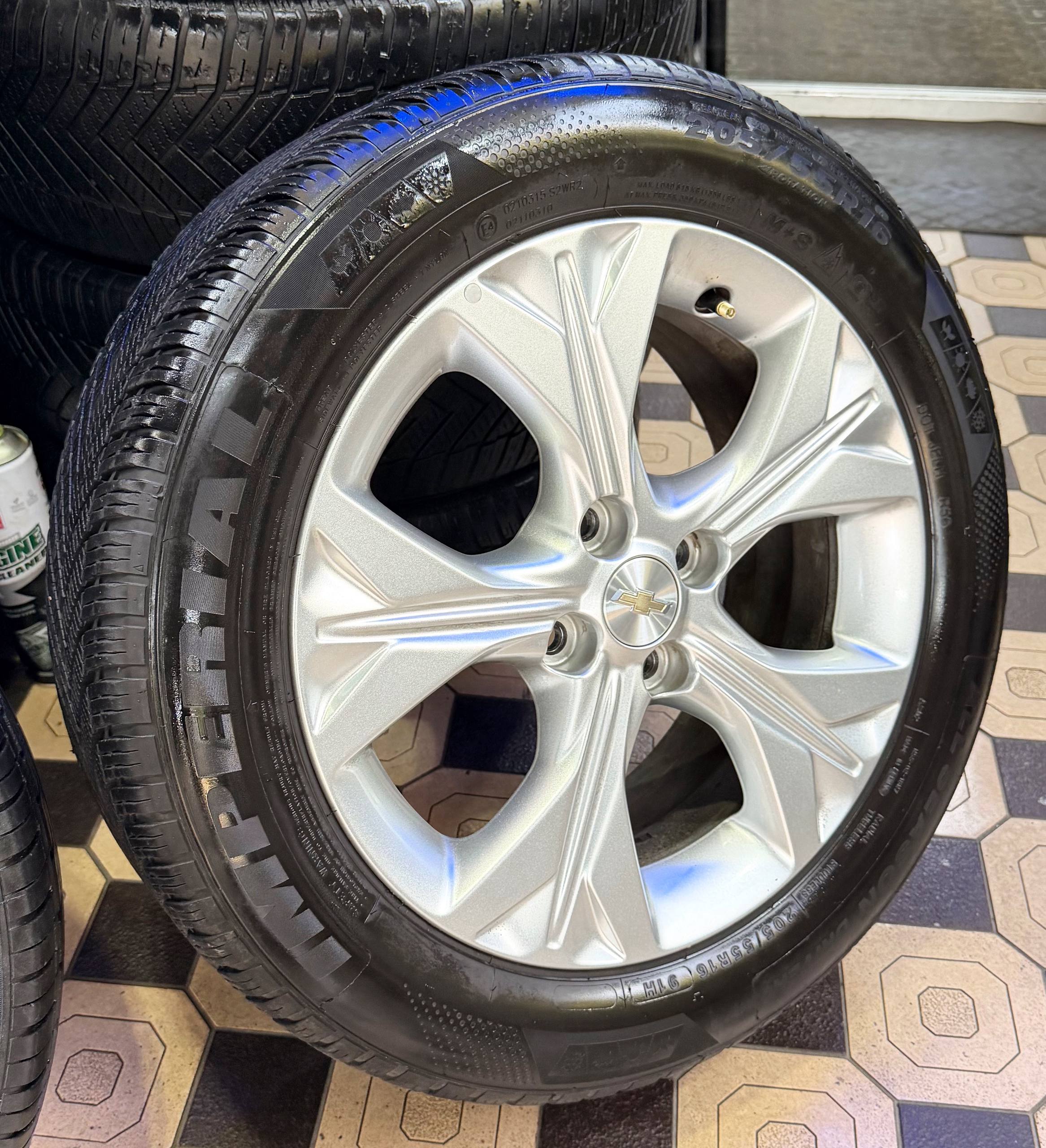 Onex Premer R16/205/55 — ideal holat