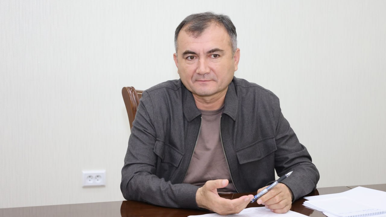 Муротжон Азимов воҳамиз тадбиркор хотин-қизларнинг