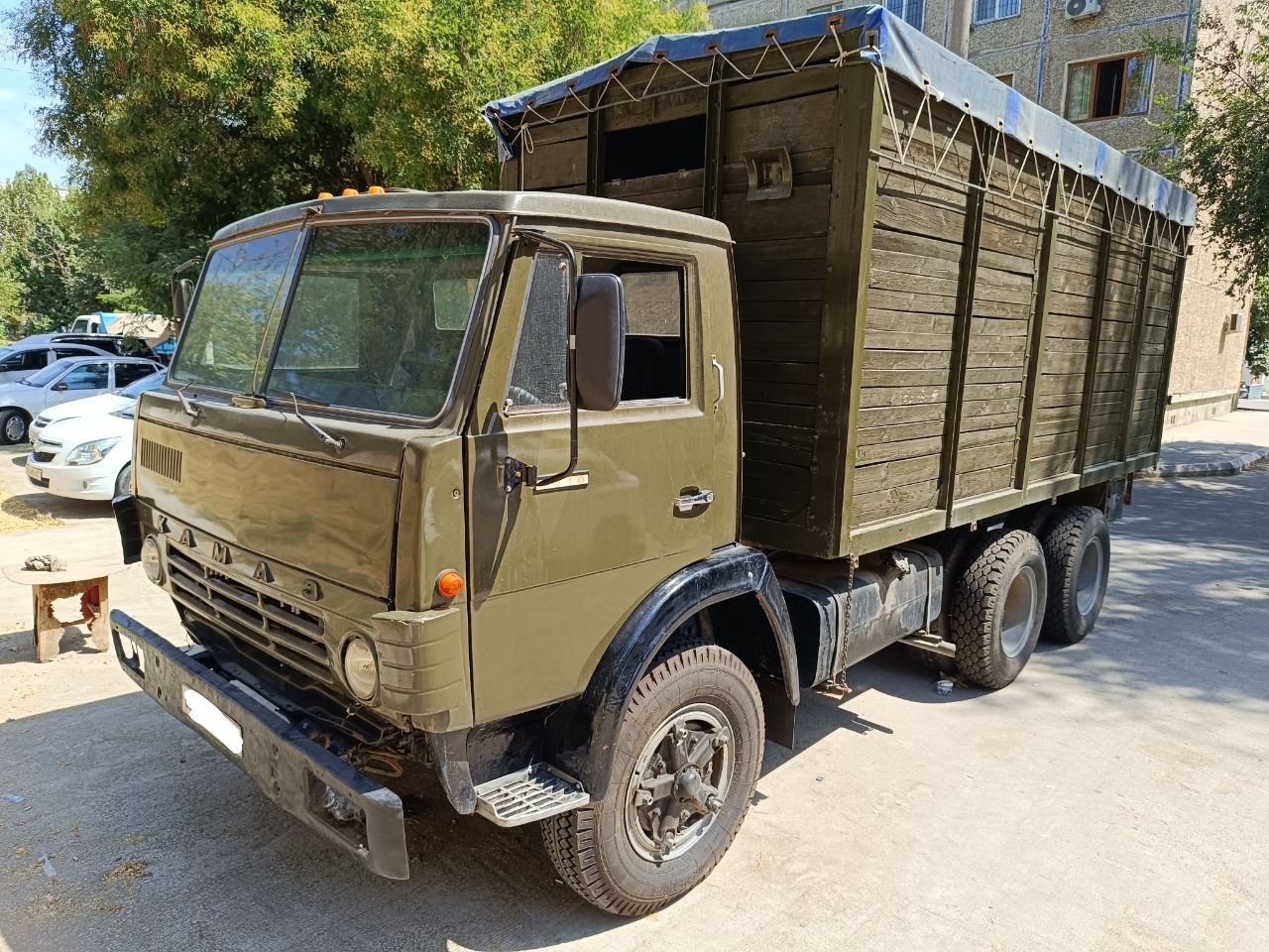КамАЗ бортовой сотилади