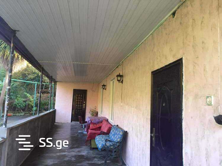 Дом 176 м² участок 2410 м² (фактически около 3000 м²)