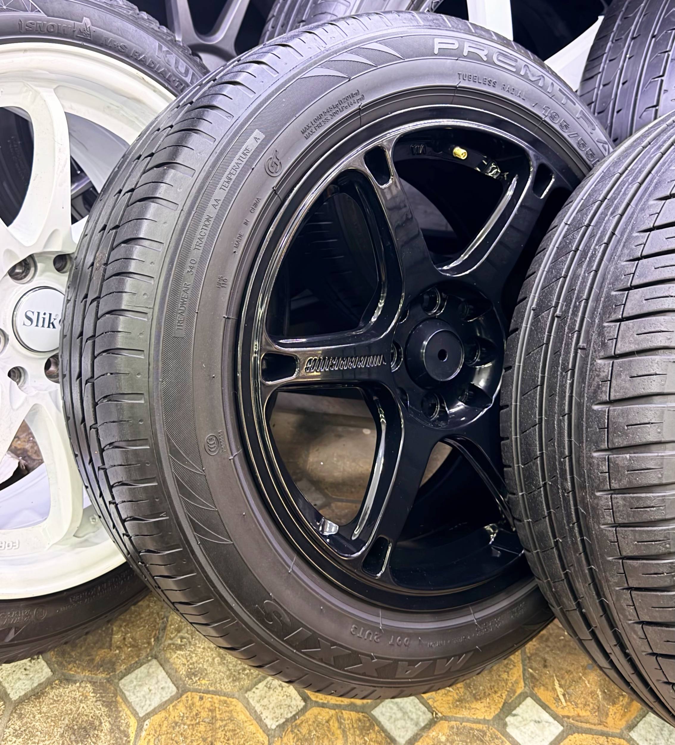 Rays R16 195/55 — ideal holat