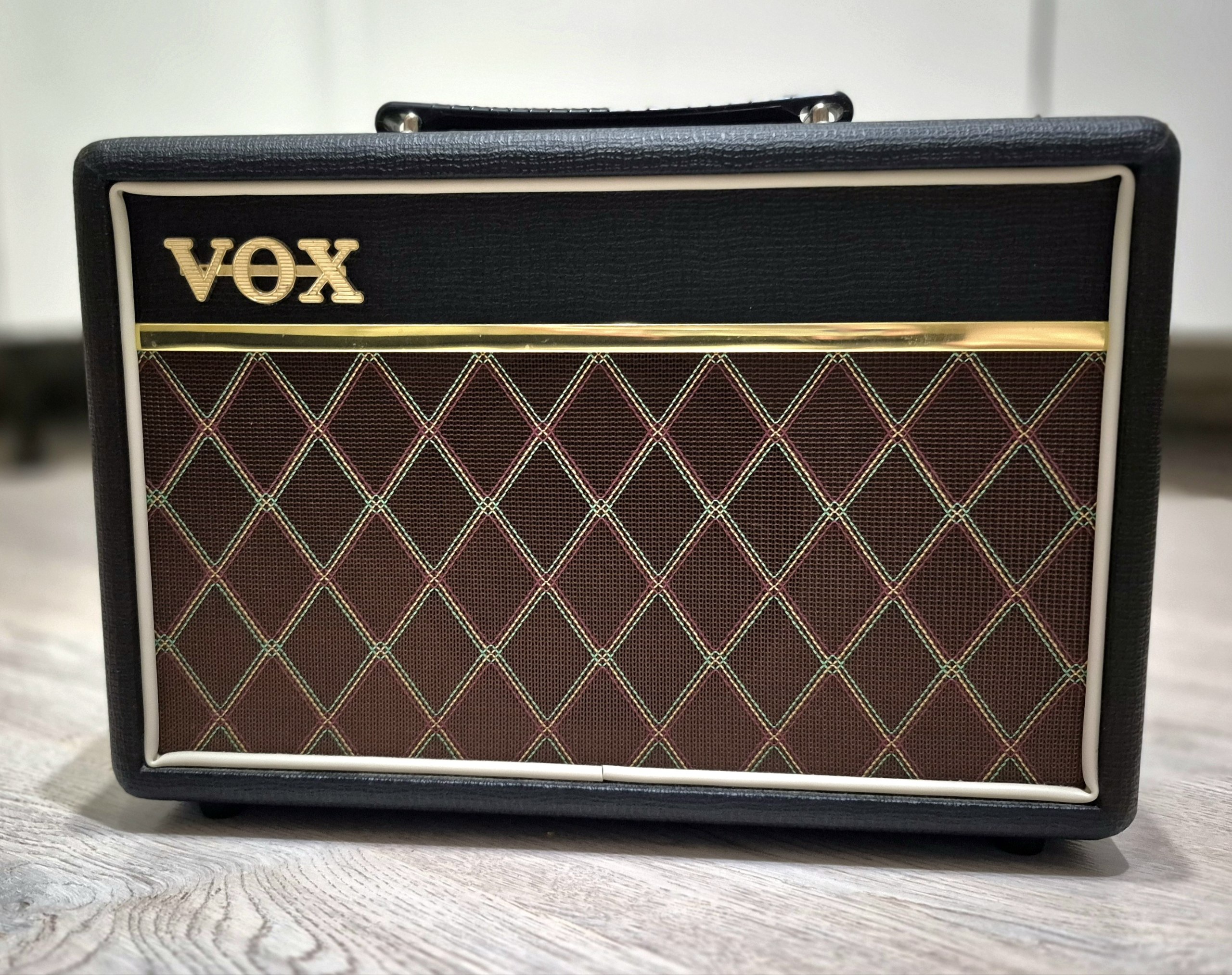 VOX Pathfinder 10 — ajoyib holat