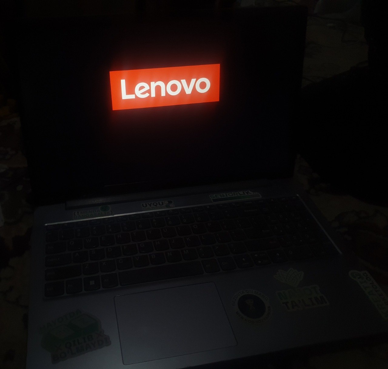 Lenovo V15 — Ryzen 3, 8GB DDR5, 256GB NVMe