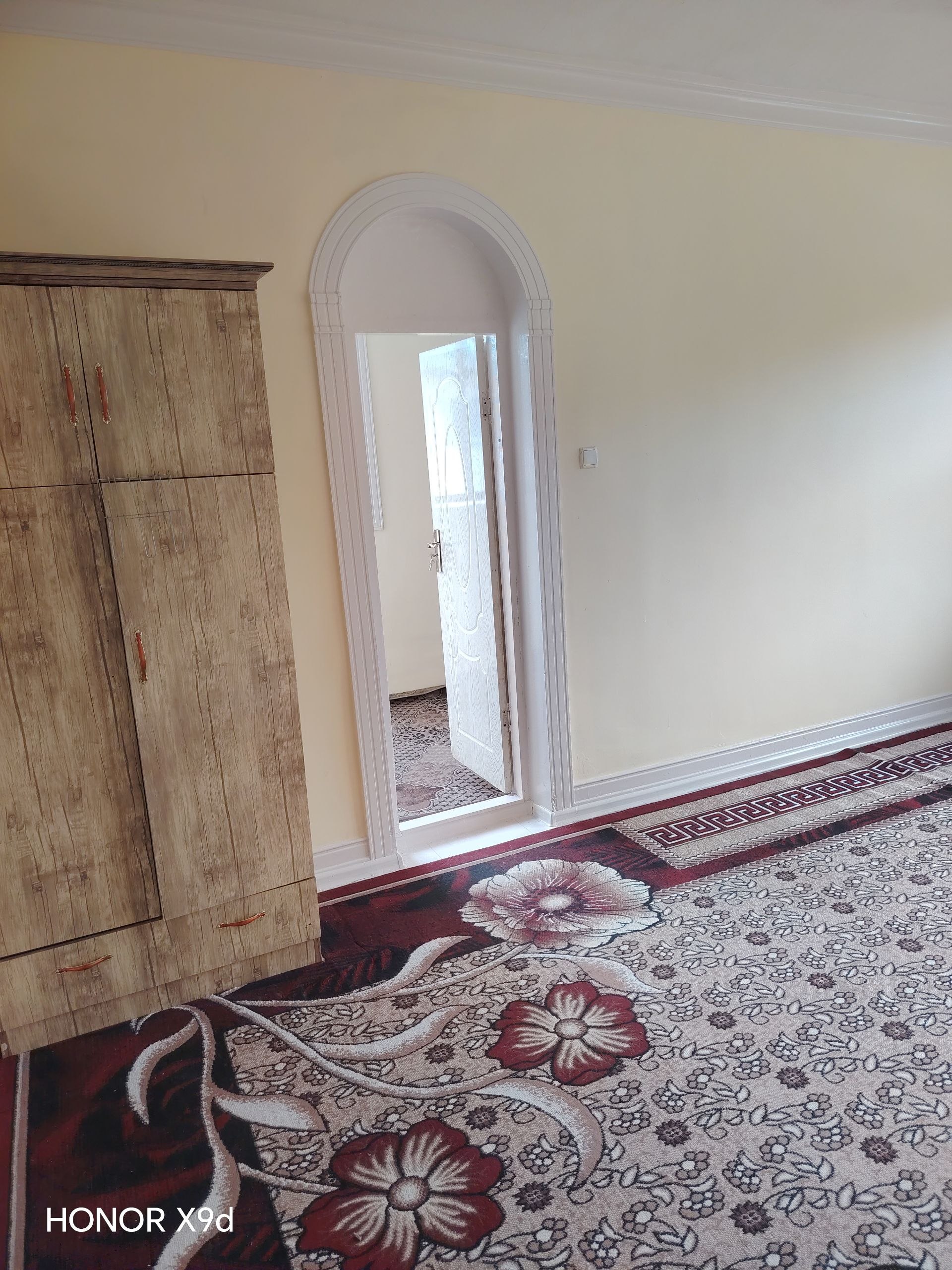 4 қаватли ғиштли бино