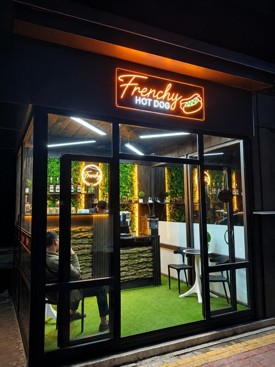 FRENCHY CAFFEINE