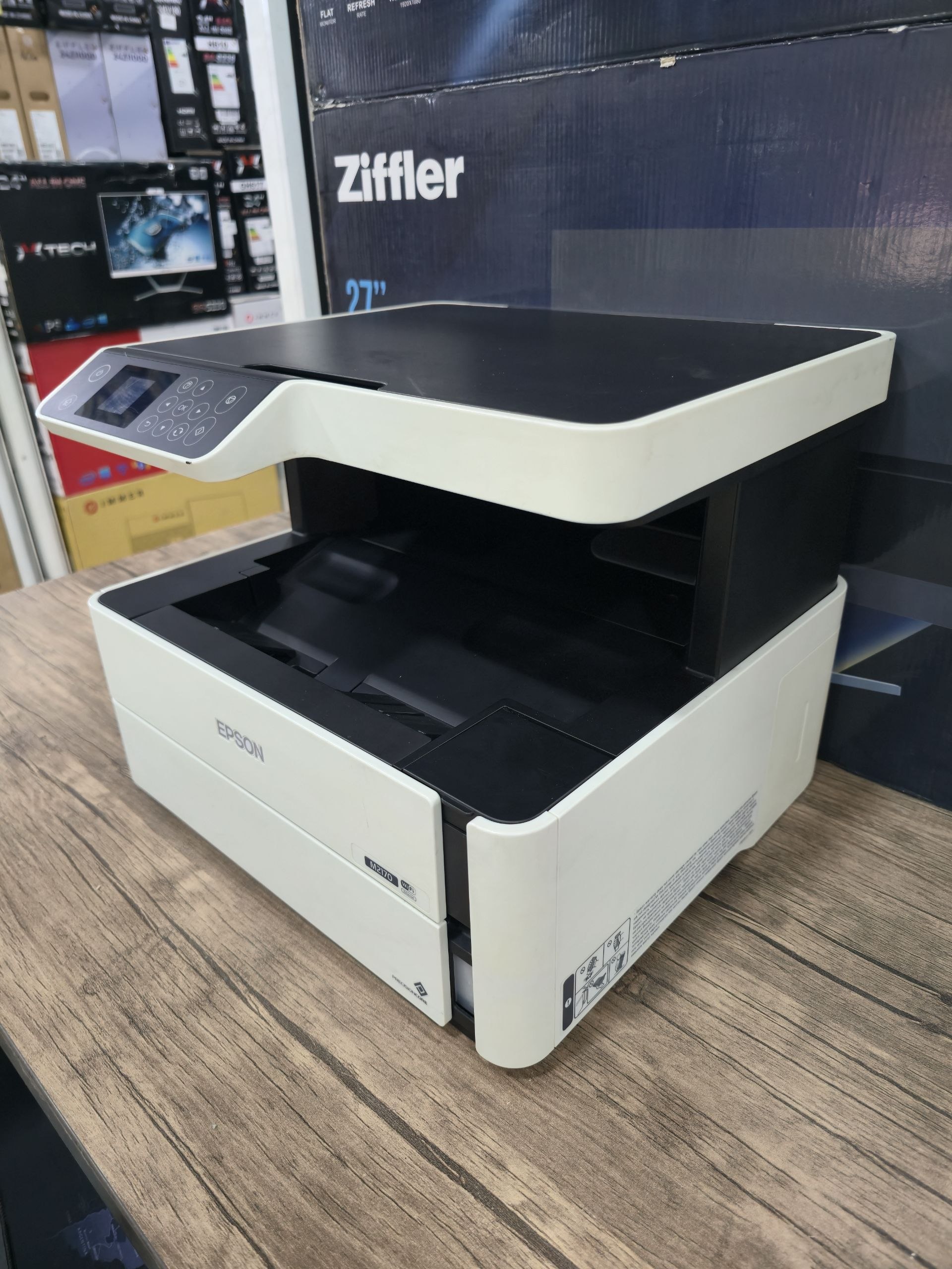 EPSON M2170 7 kun ishlagan
