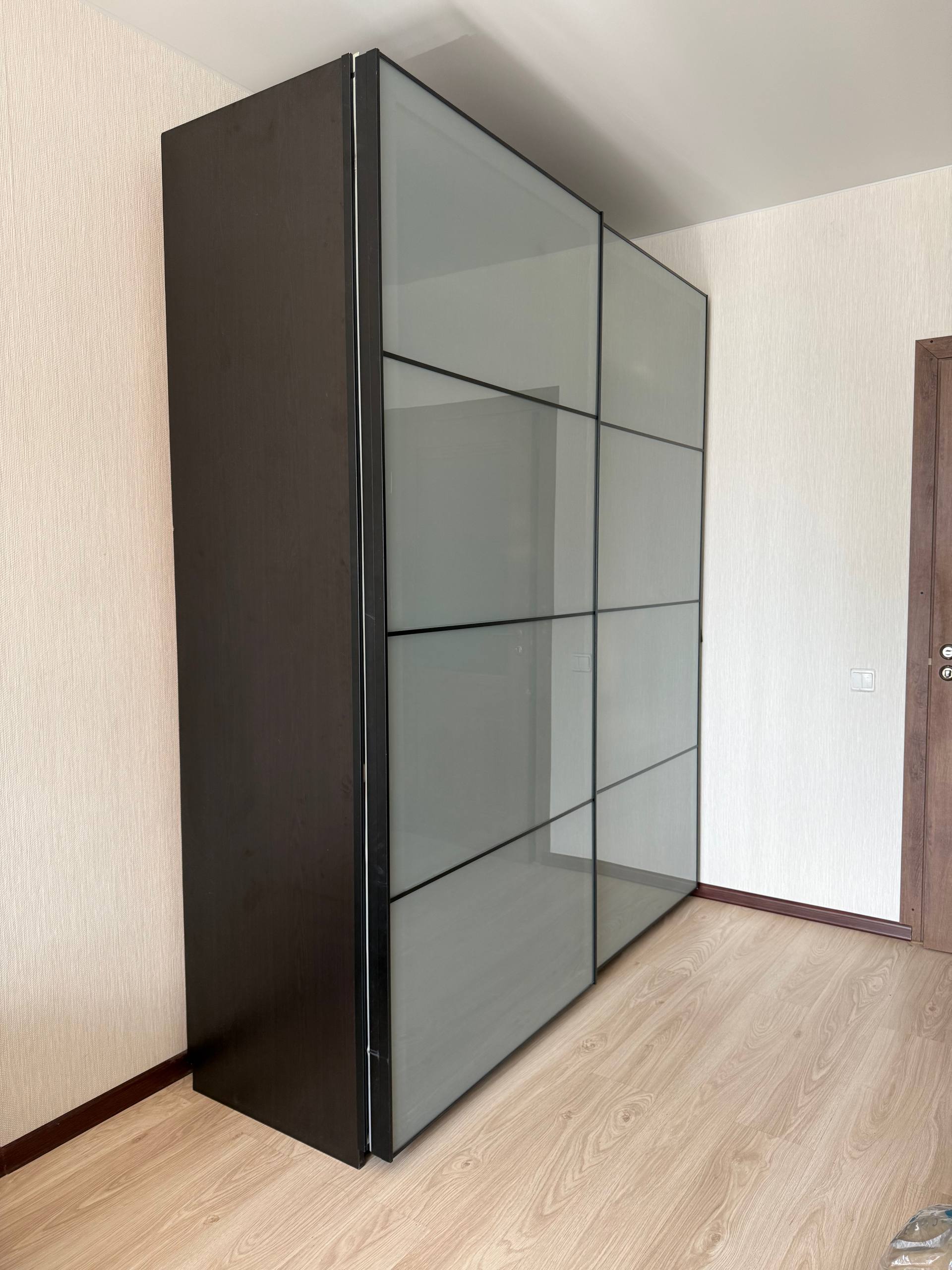 1) двухстворчатый шкаф-купе ИКЕА пакс (ikea pax)