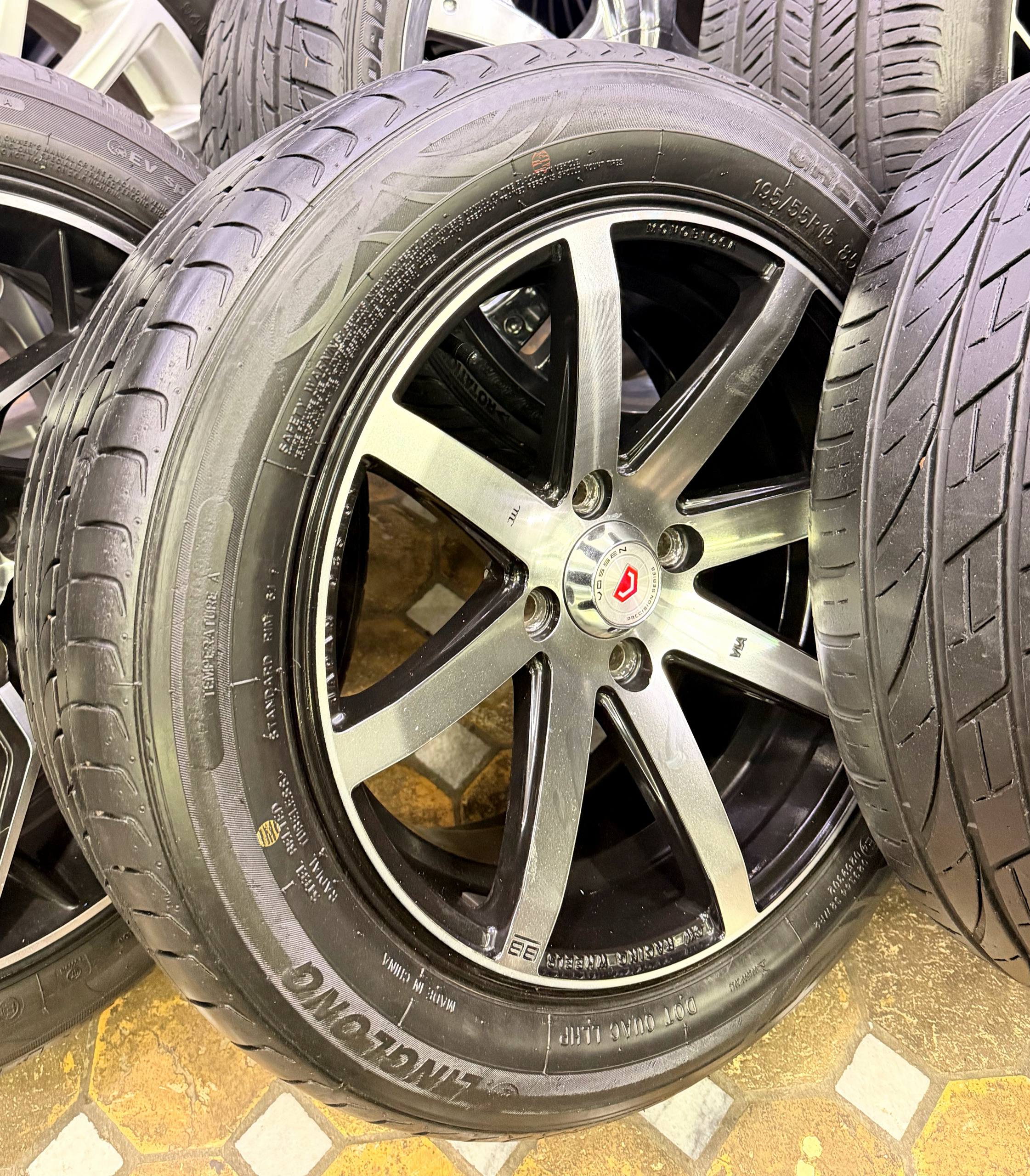 Vossen R15/195/55 diski — ideal holat