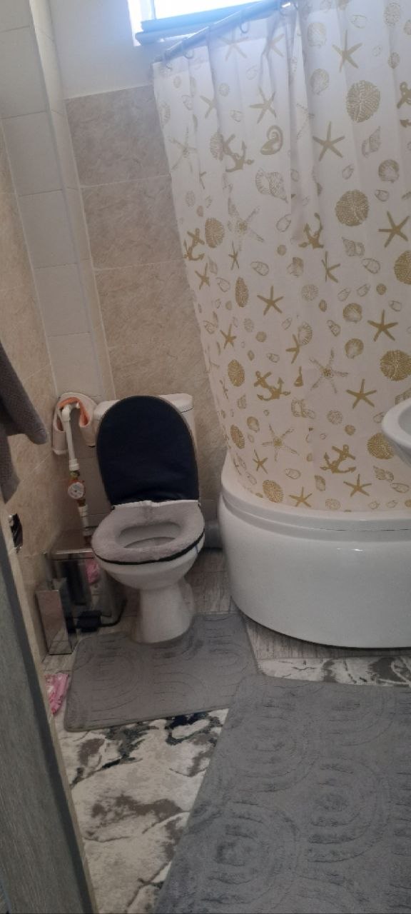 5 etajli 2 xonali uy — jihozlari bilan