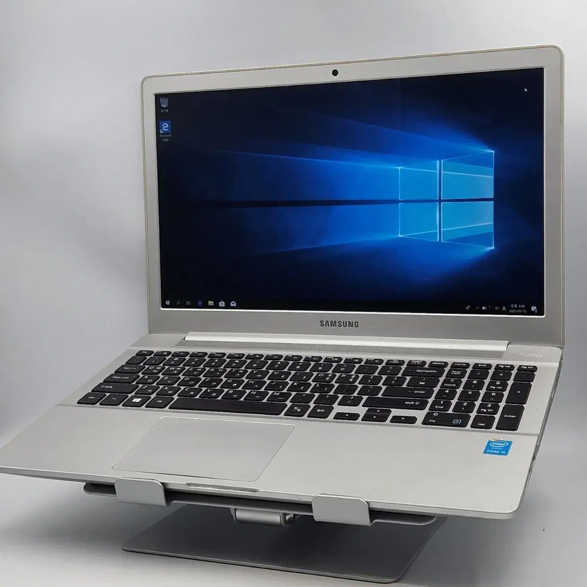 Samsung 15-inch Laptop NT630Z5Q i3 8GB 500GB