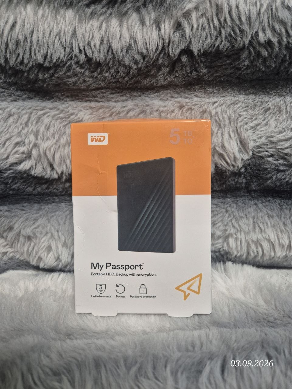 Western Digital 5TB — yangi, qora