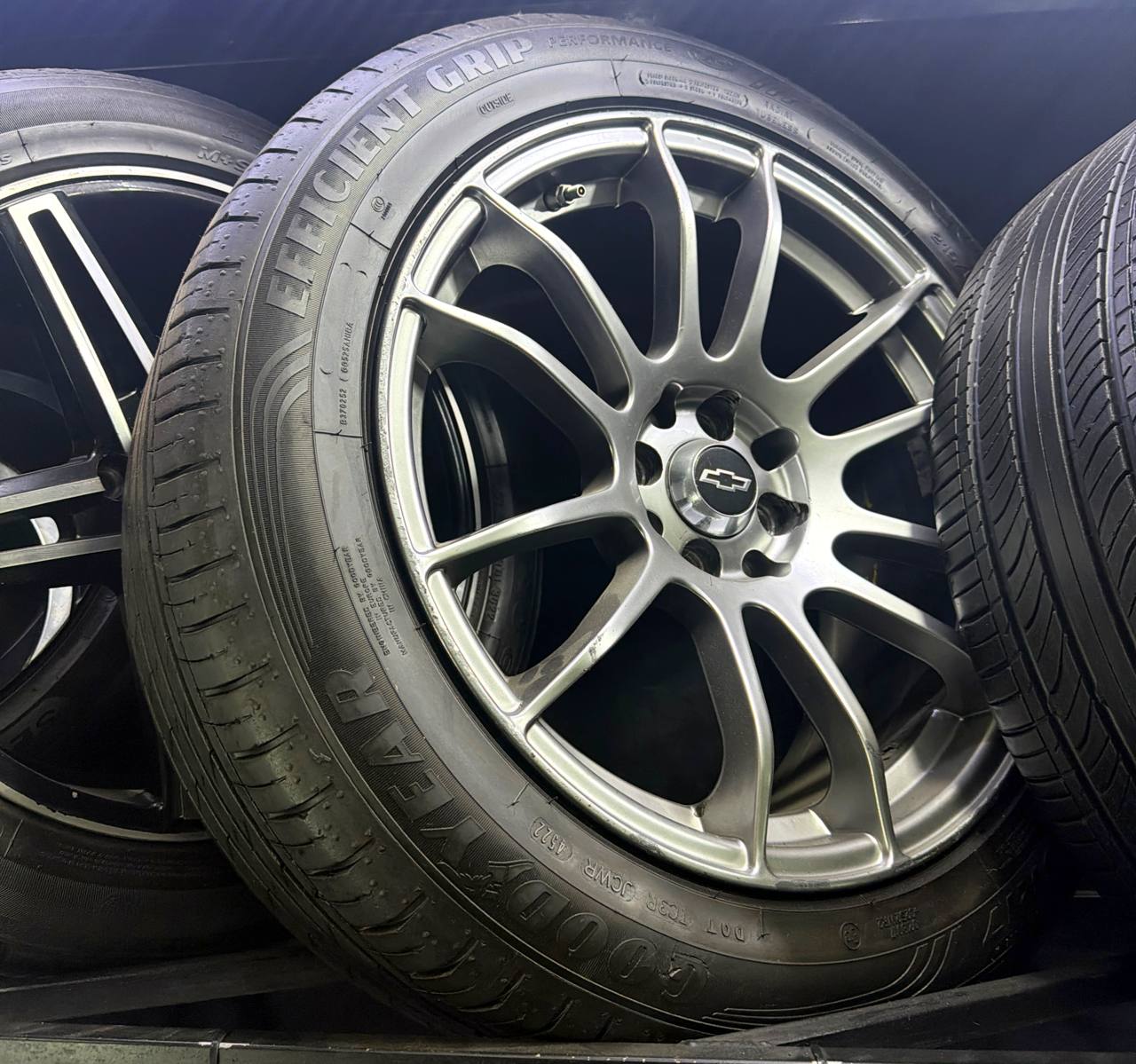XXR R17/215/55 — ideal holat