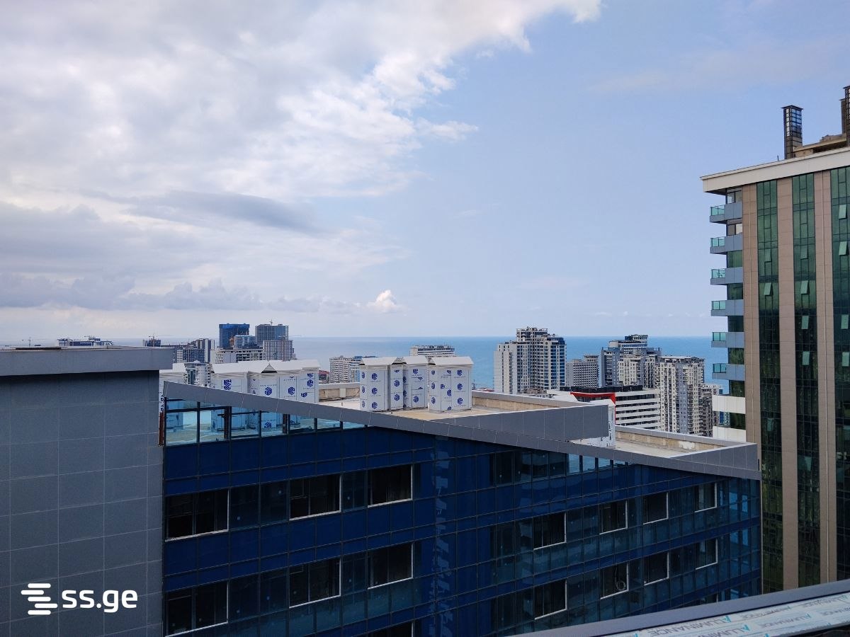 30 m² studiya — dengizga qaragan