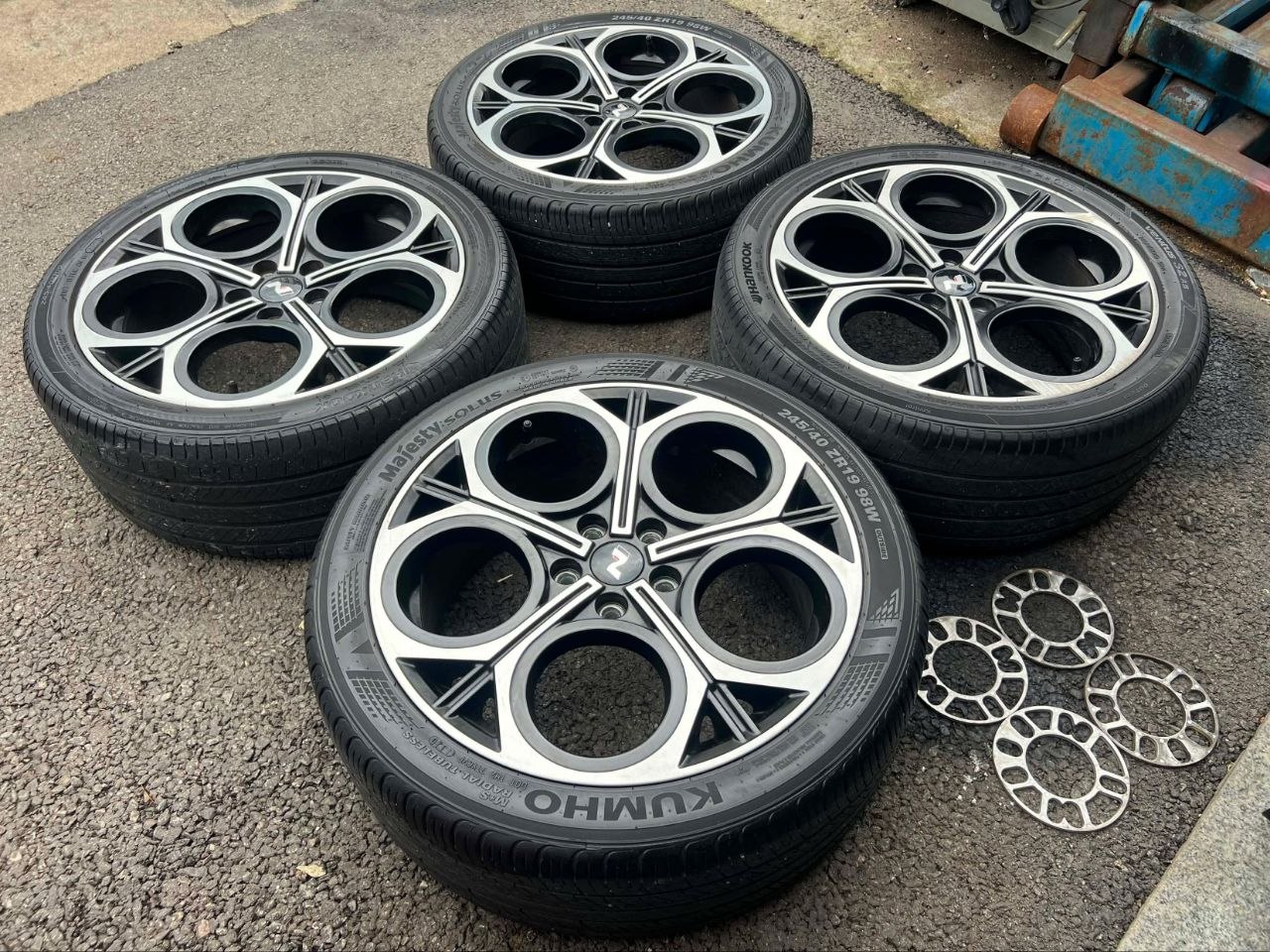 Diska va balon komplekt — 245/40 R19