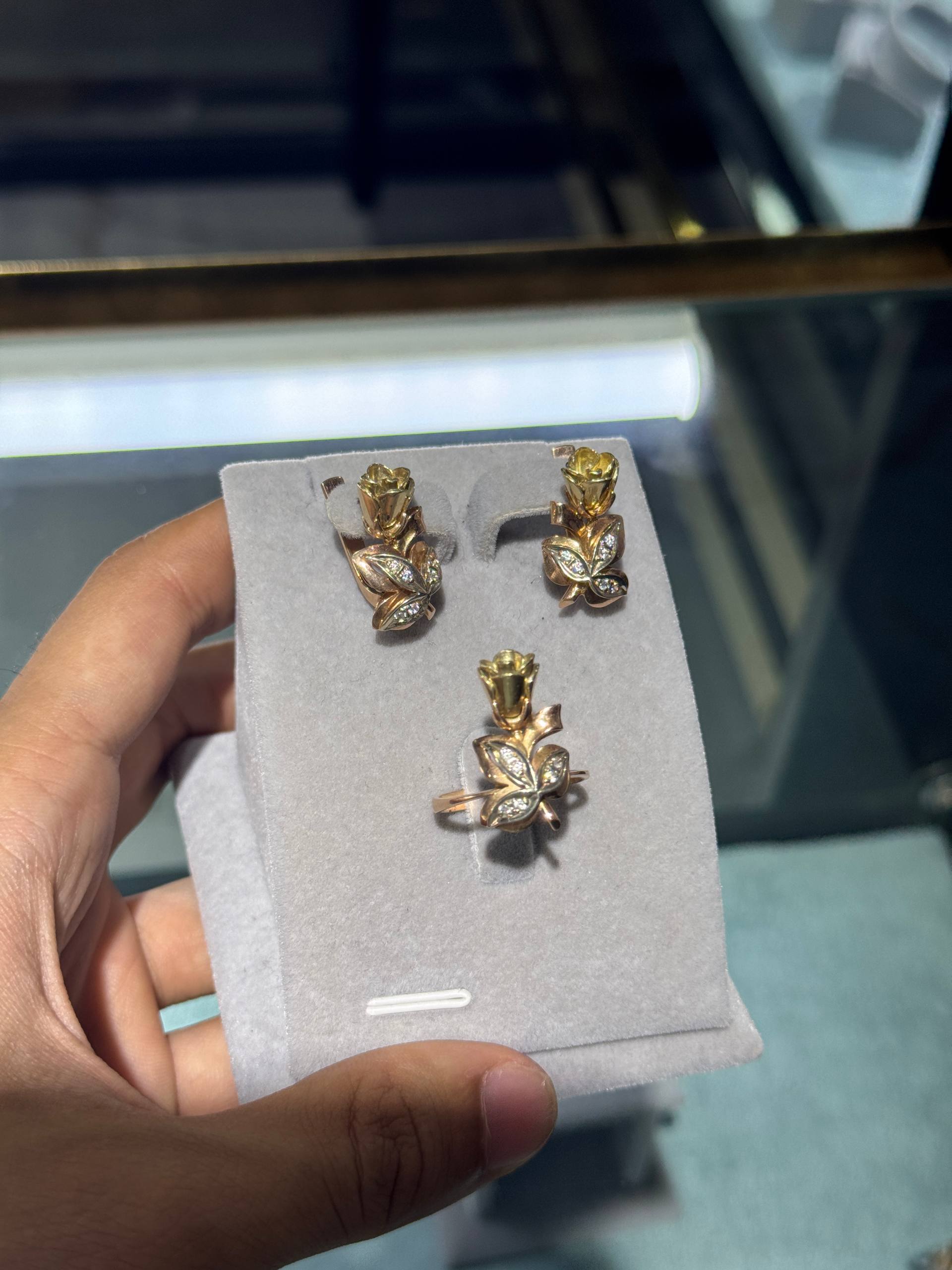 Qadimgi atirlgu komplekt — 14.20 gr