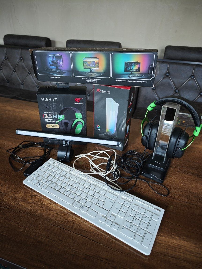 1 Monitor light bar
