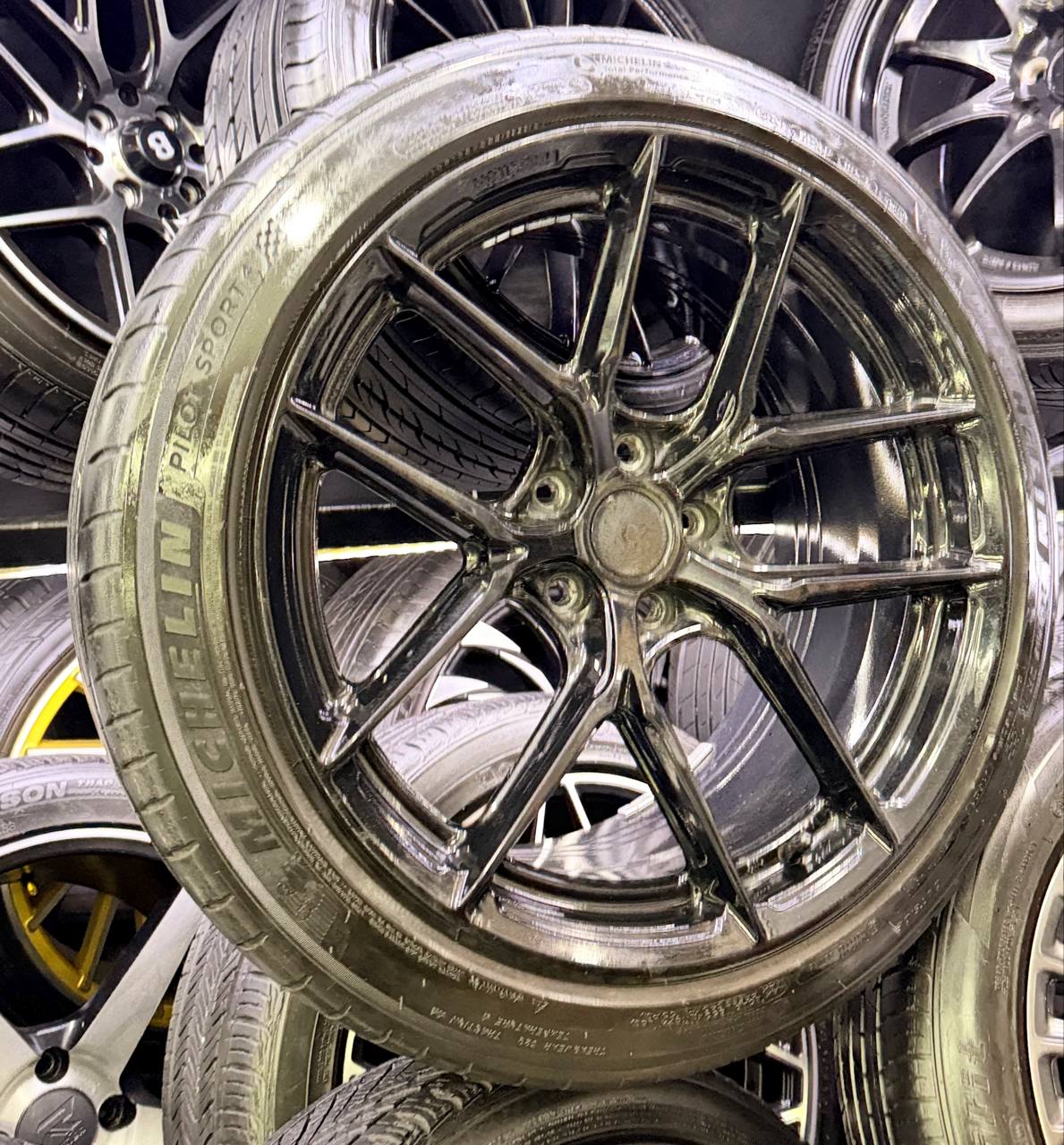 R19 Michelin Pilot Sport 4 balonlar 540$
