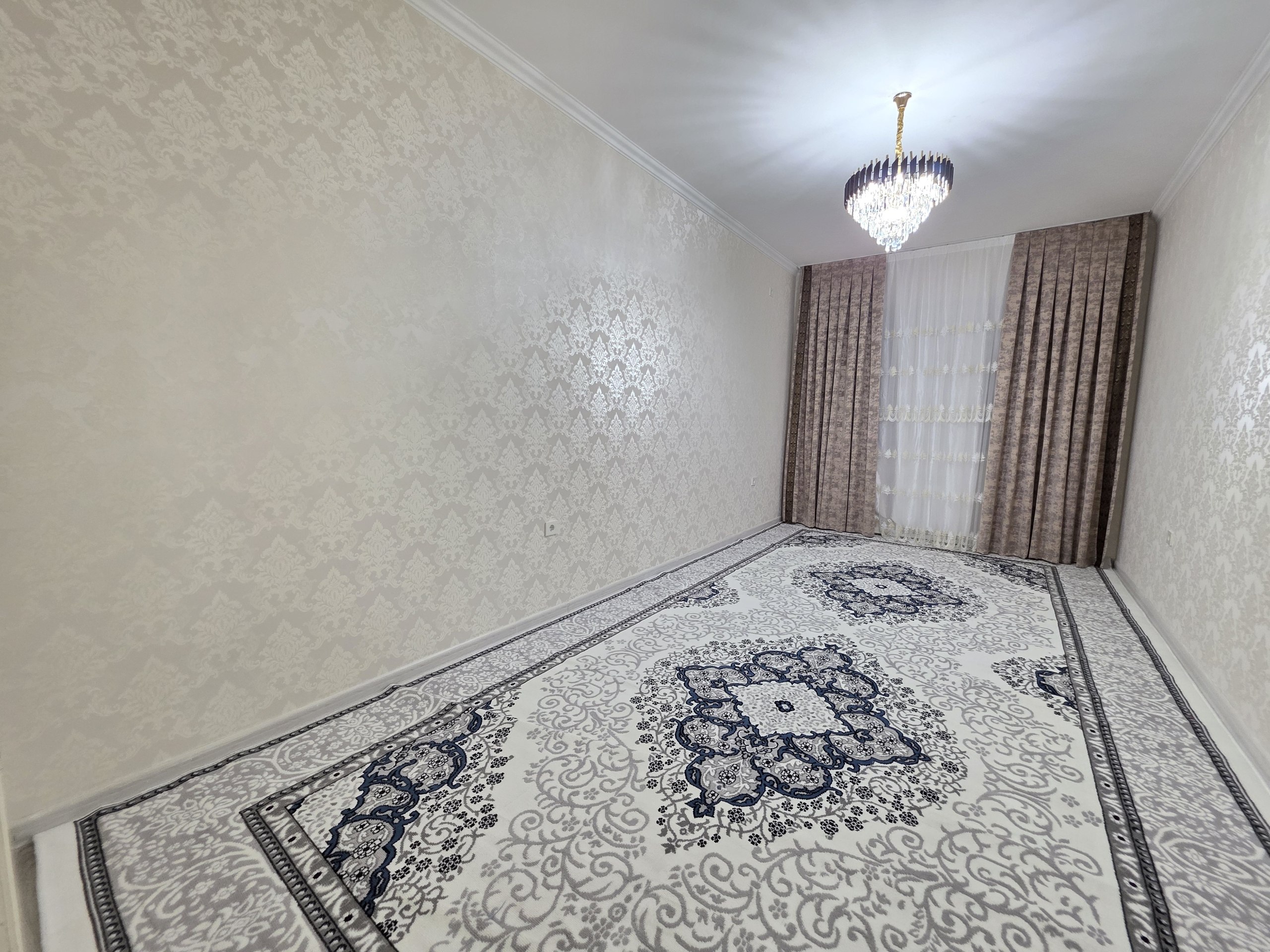 Янги Дархонда — 3 ХОНАЛИ 8 ҚАВАТ 16 қаватли
