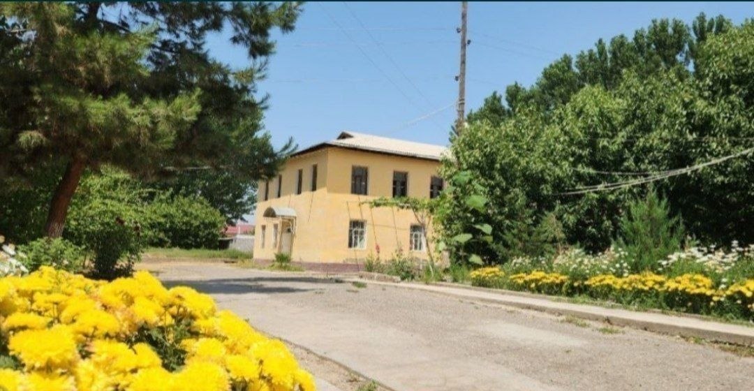 2 каватли БИНО ИЖАРАГА БЕРИЛАДИ 1000 кв м
