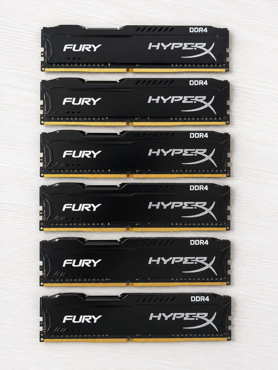 HyperX FURY 8GB DDR4 — radiatorli xotira