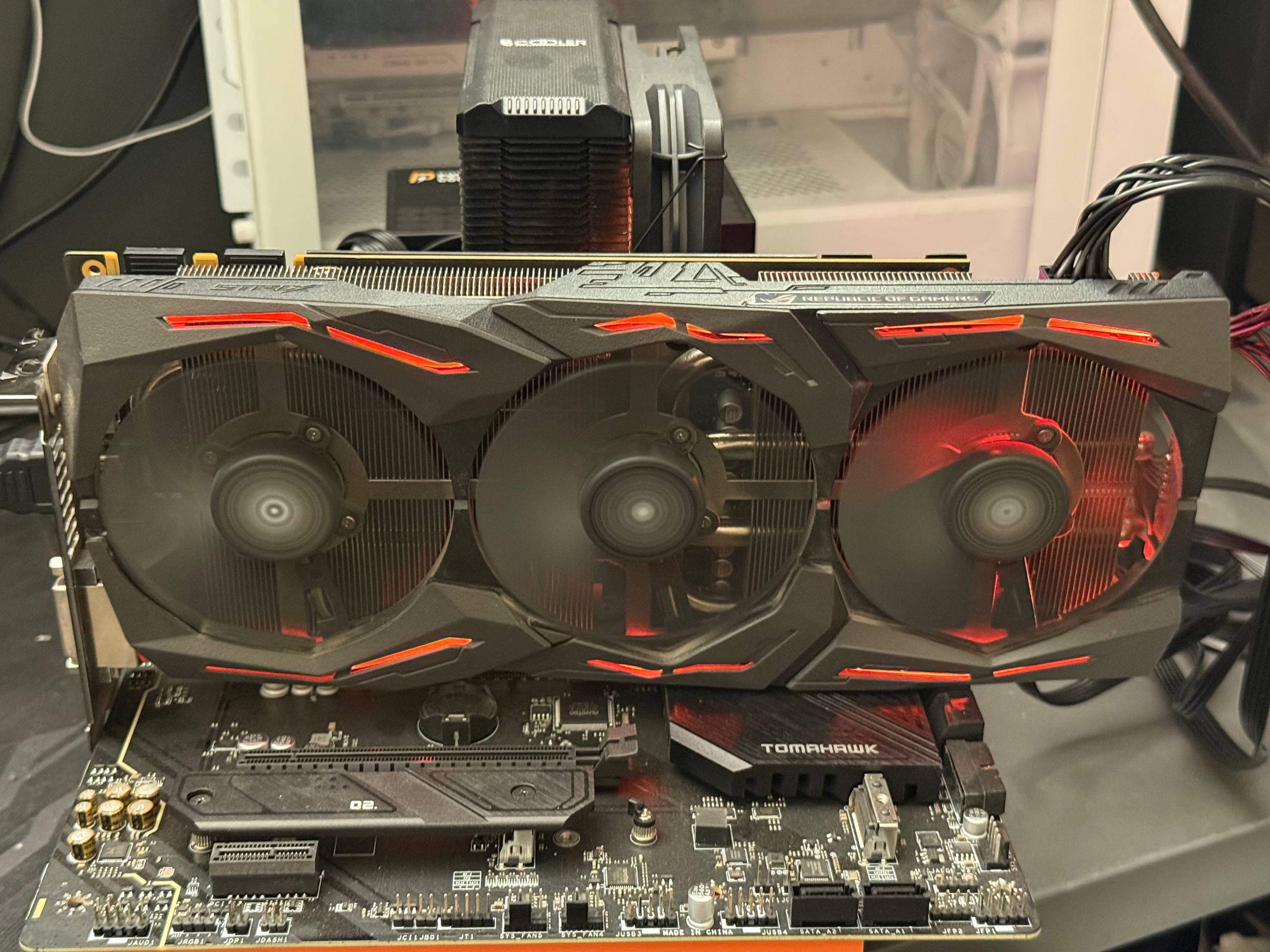 Asus Rog GTX 1070 8GB — tezda